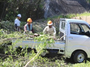 車に乗せる