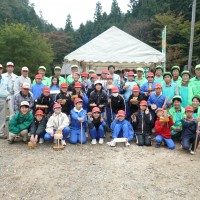 子ども森林体験記 学校間交流事業報告 P7