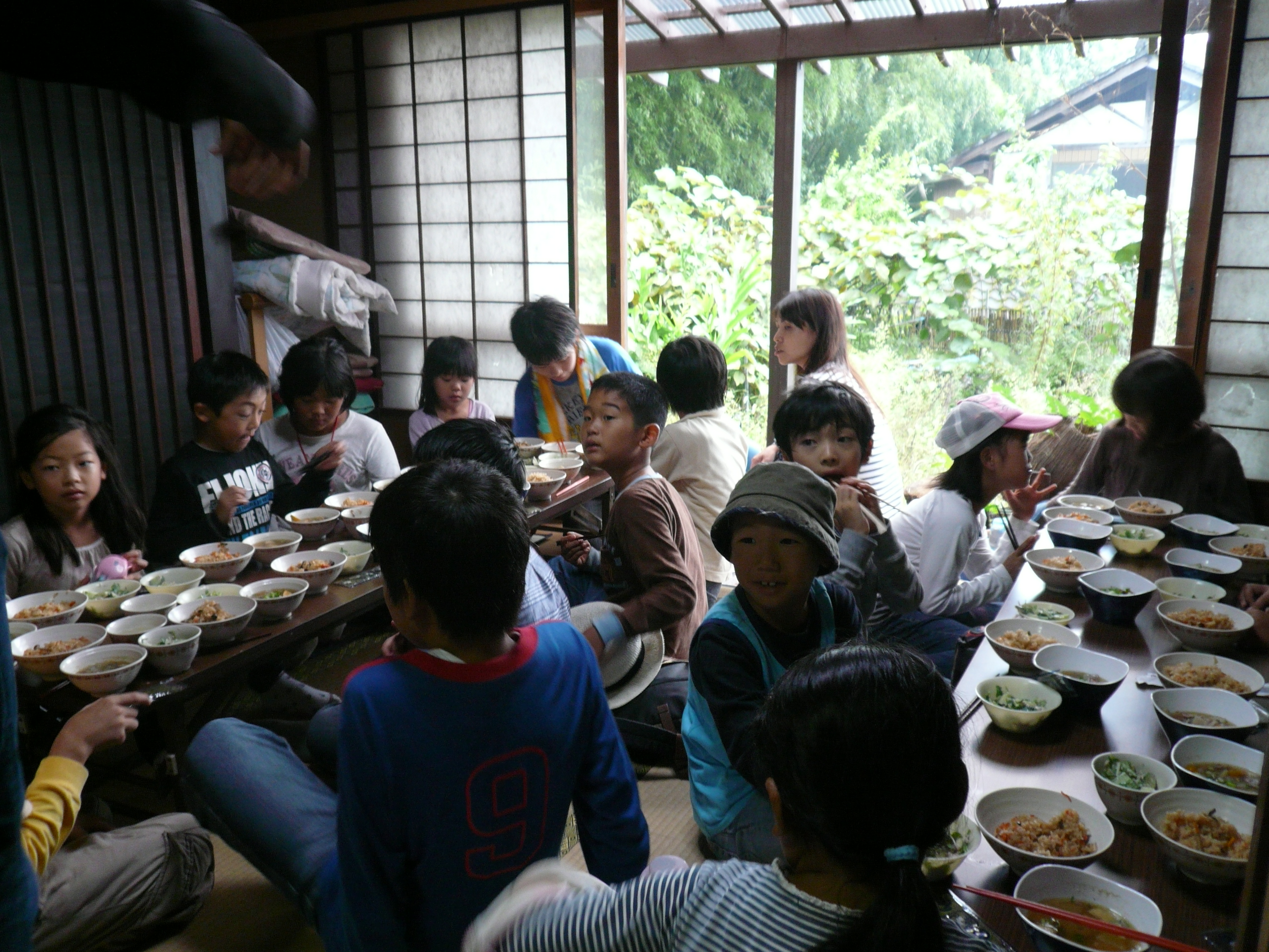 また、今年もよく来て下さいました。 豚汁もいっぱいお代りしてもらい 作った甲斐がありました。