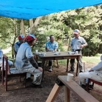 【この人】もりメイトにこの人あり 磯貝 定教 さん(1班) この人 クラフト風景